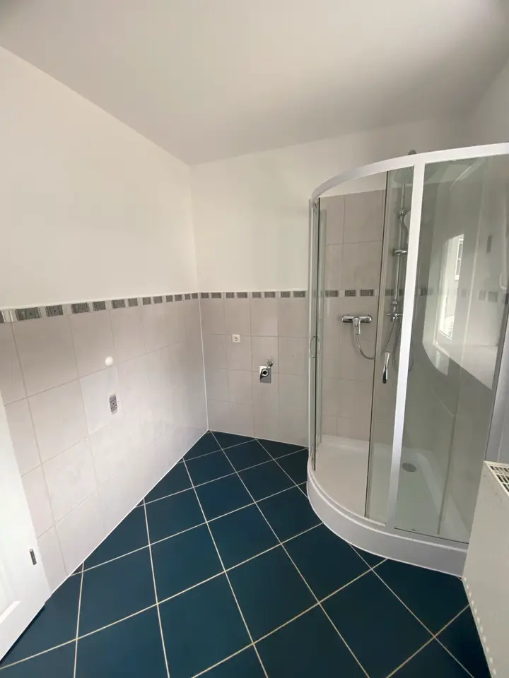 2 Zimmer Wohnung mit 65 m² in Plauen – Bild 9