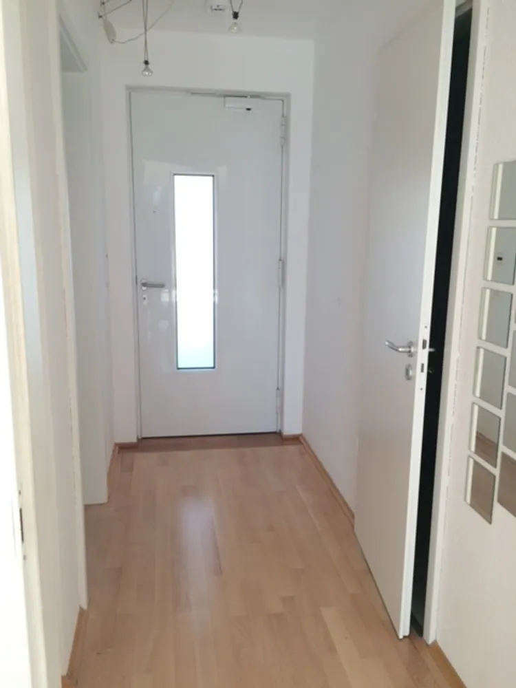 3 Zimmer Wohnung mit 85 m² in Wiesbaden – Bild 2