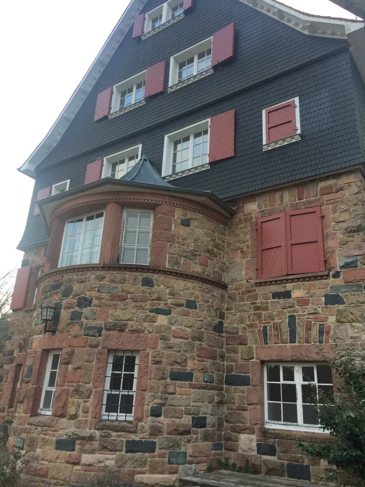 5 Zimmer Wohnung mit 110 m² in Heppenheim – Bild 1