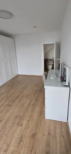 5 Zimmer Wohnung mit 150 m² in Köln – Bild 3