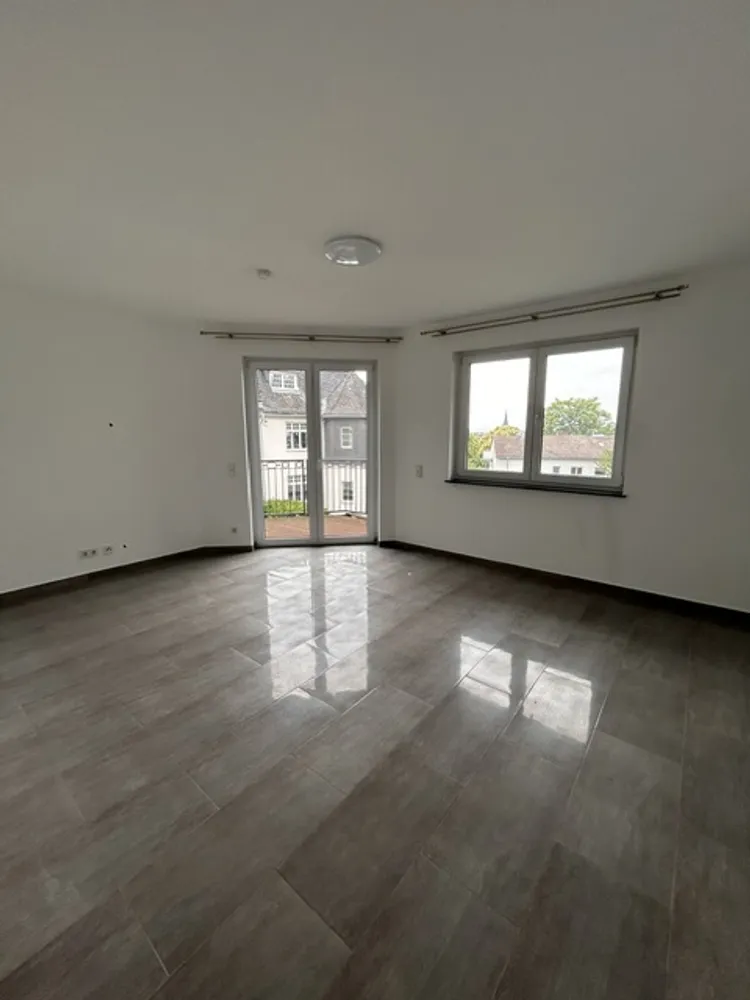 4 Zimmer Wohnung mit 131 m² in Wiesbaden – Bild 4