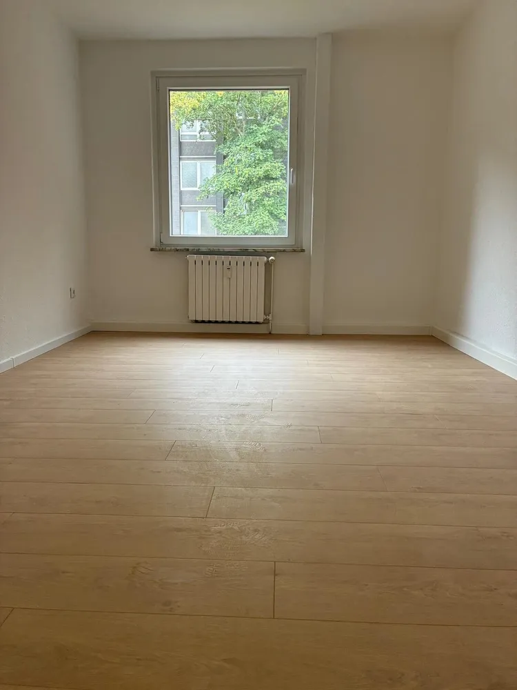 4 Zimmer Wohnung mit 65 m² in Duisburg – Bild 1