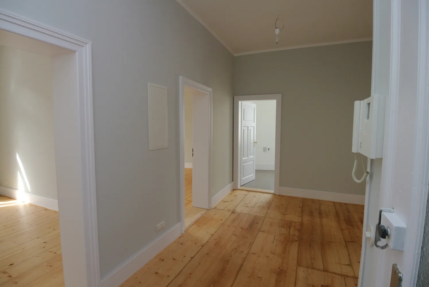 3 room apartment with 85 m² in Frankfurt am Main – Photo 1