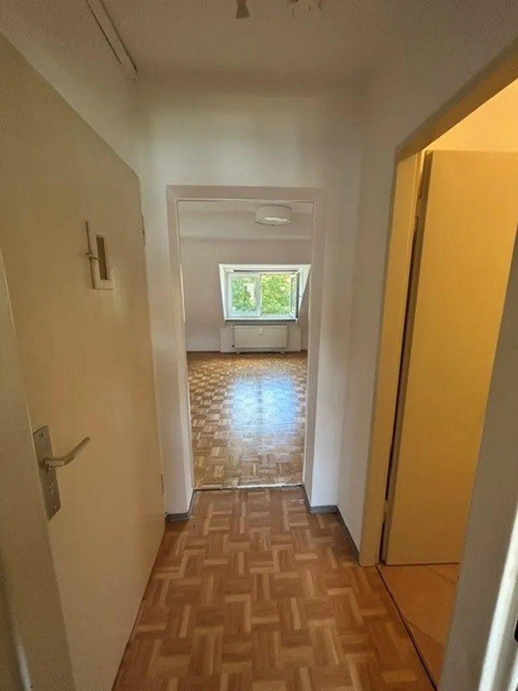 1 Zimmer Wohnung mit 29 m² in Frankfurt am Main – Bild 4