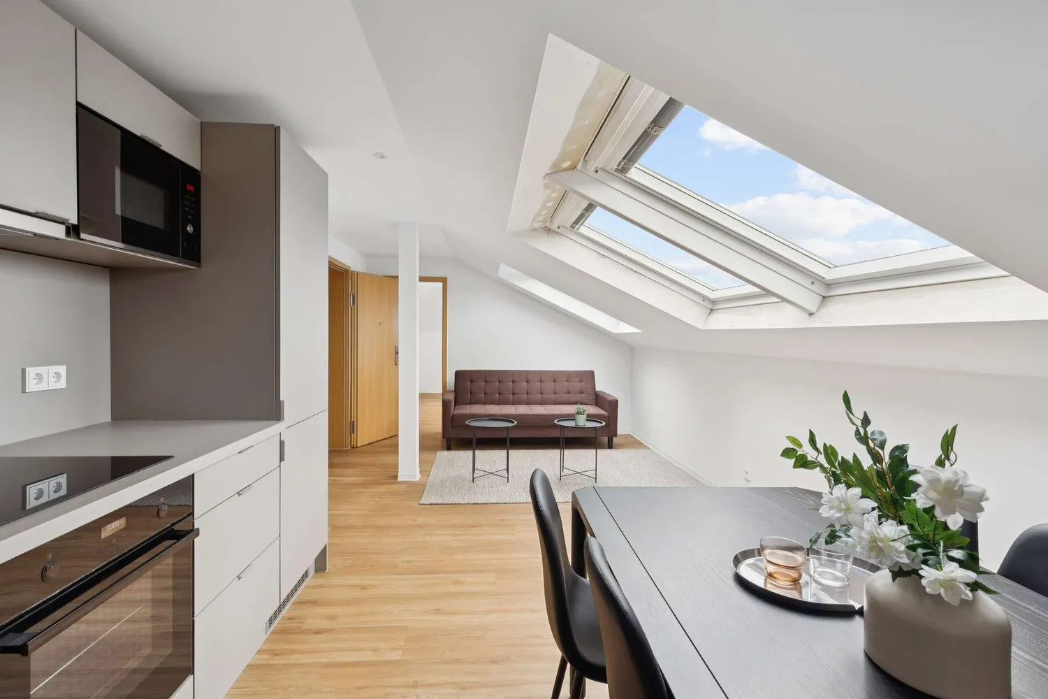 1 Zimmer Wohnung mit 29 m² in Frankfurt am Main – Bild 9