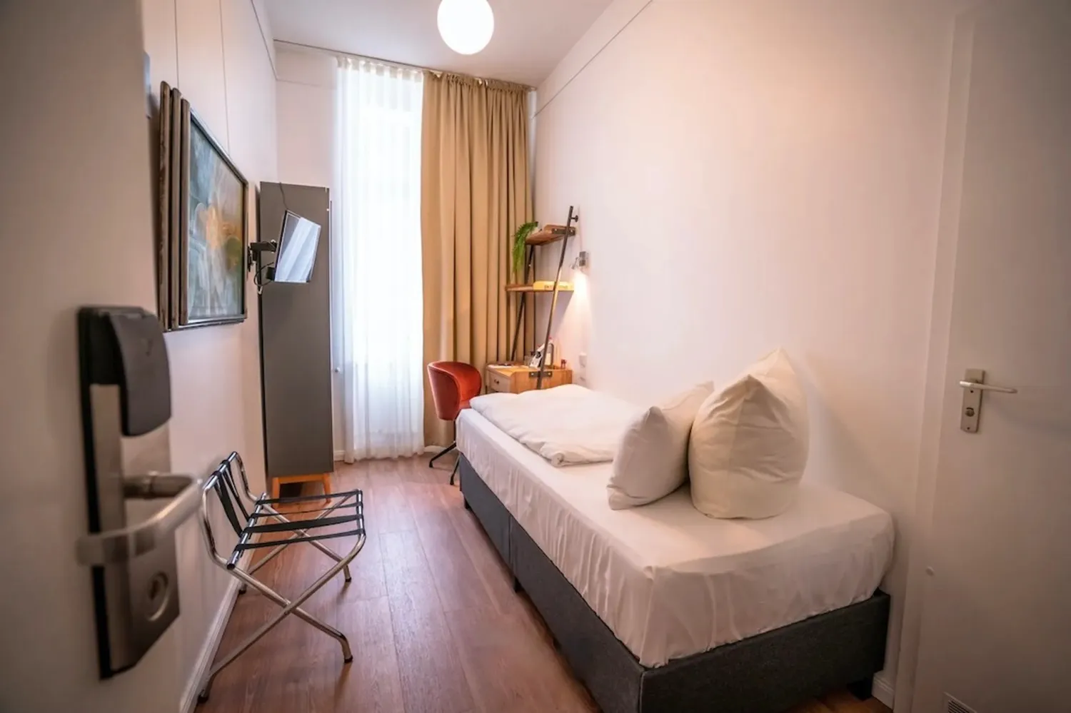 Shared room with 11 m² in Berlin – Photo 3