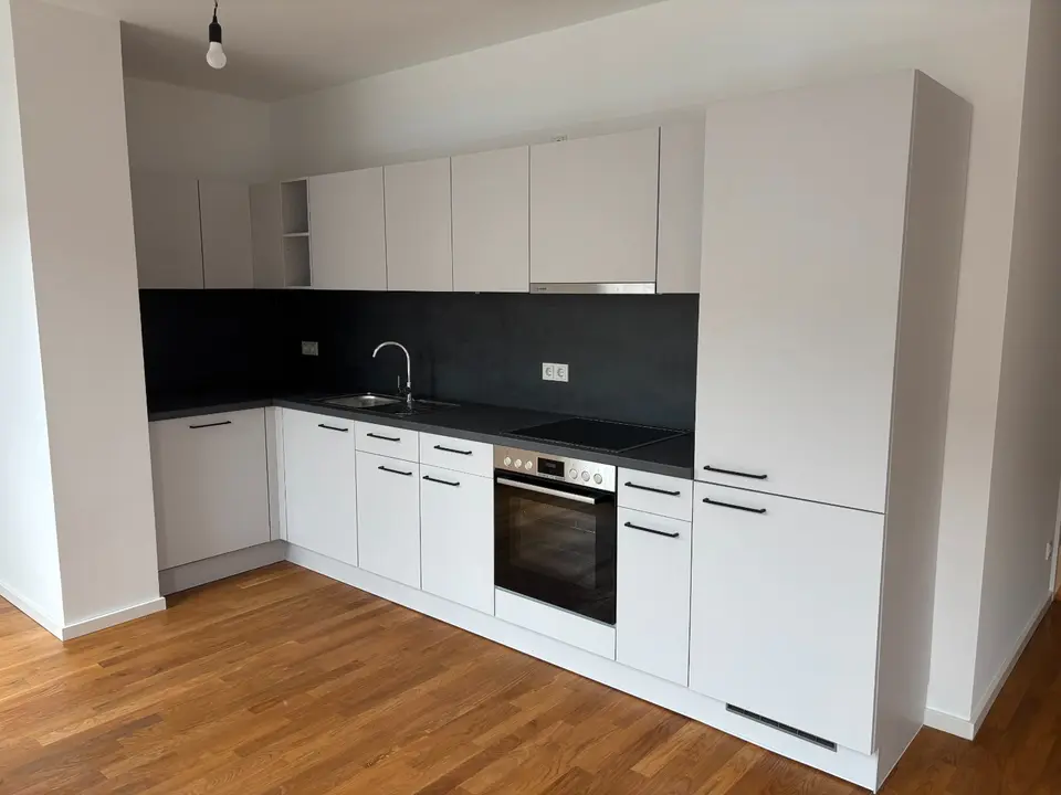 2 Zimmer Wohnung mit 67 m² in Berlin – Bild 2