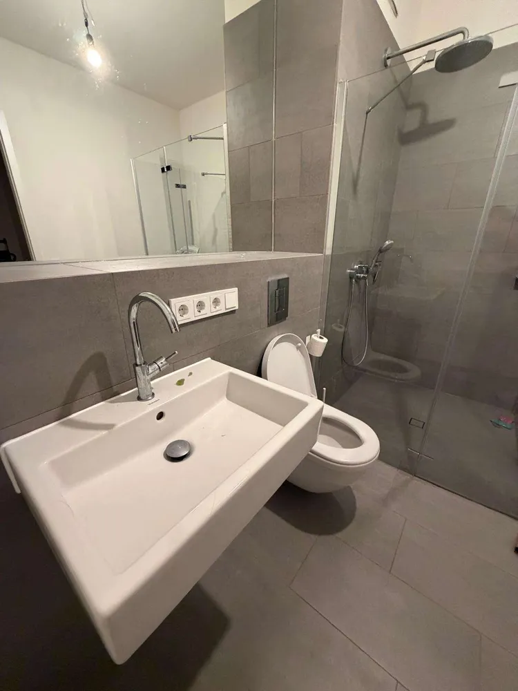 2 room apartment with 70 m² in Berlin – Photo 11