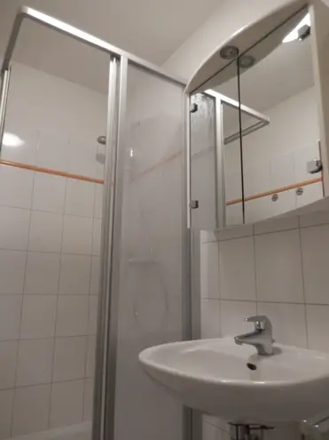 1 Zimmer Wohnung mit 40 m² in Köln – Bild 6