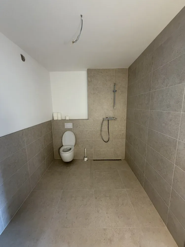 2 Zimmer Wohnung mit 80 m² in Hamburg – Bild 8