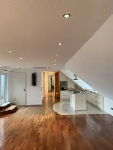 3 Zimmer Wohnung mit 128 m² in Düsseldorf – Bild 1