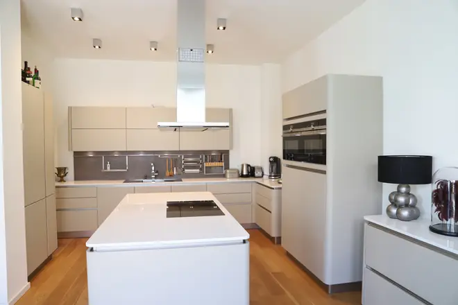 3 Zimmer Wohnung mit 165 m² in Berlin – Bild 3