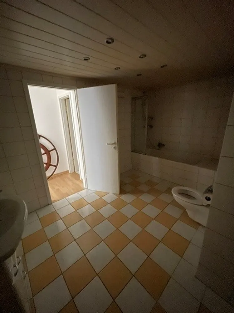 2 Zimmer Wohnung mit 115 m² in Duisburg – Bild 7