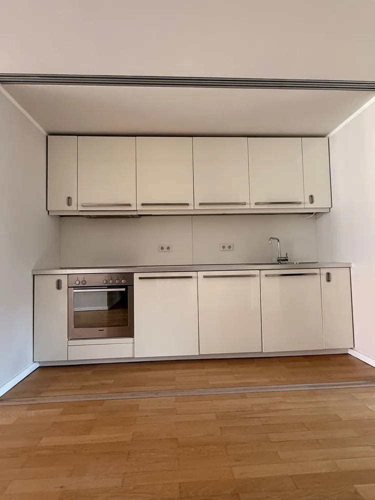 2 Zimmer Wohnung mit 79 m² in Berlin – Bild 4