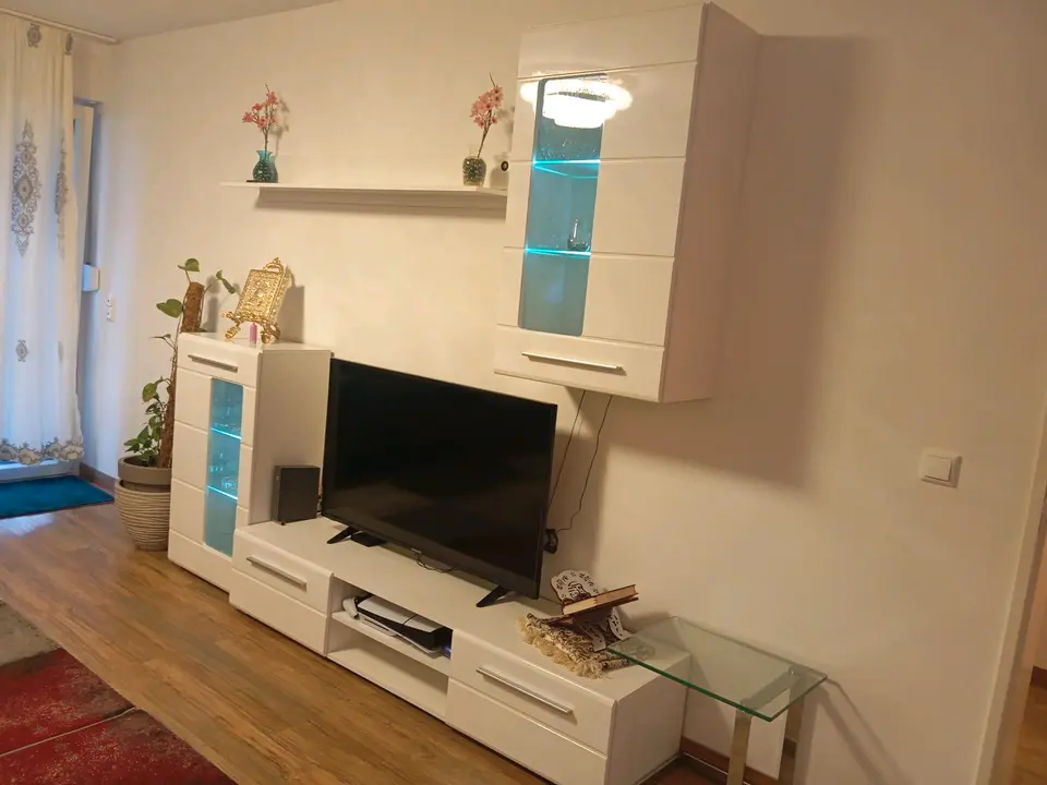 4 Zimmer Wohnung mit 100 m² in Duisburg – Bild 2