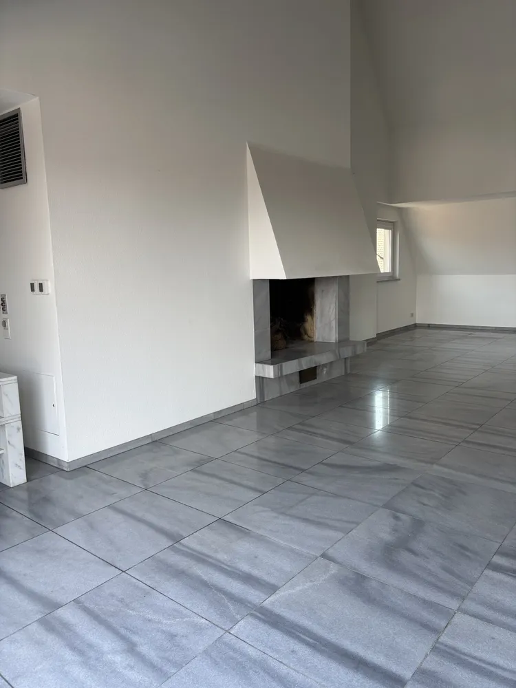 2 Zimmer Wohnung mit 140 m² in Nürnberg – Bild 2