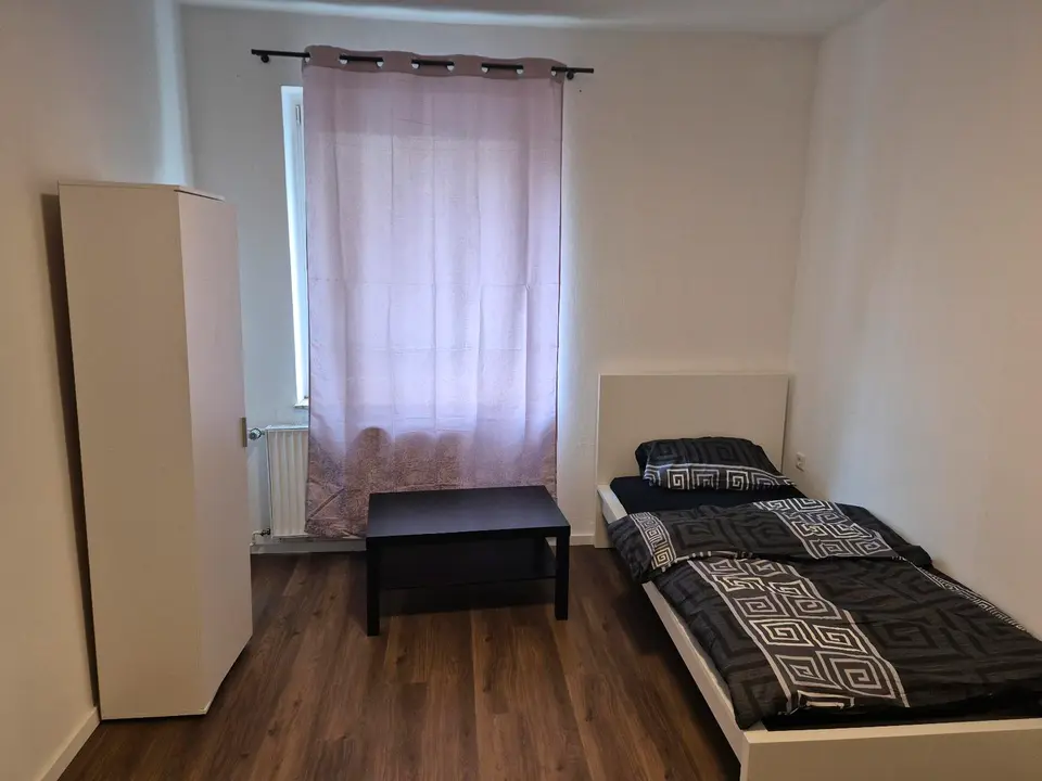 8 Zimmer Wohnung mit 150 m² in Bremen – Bild 6