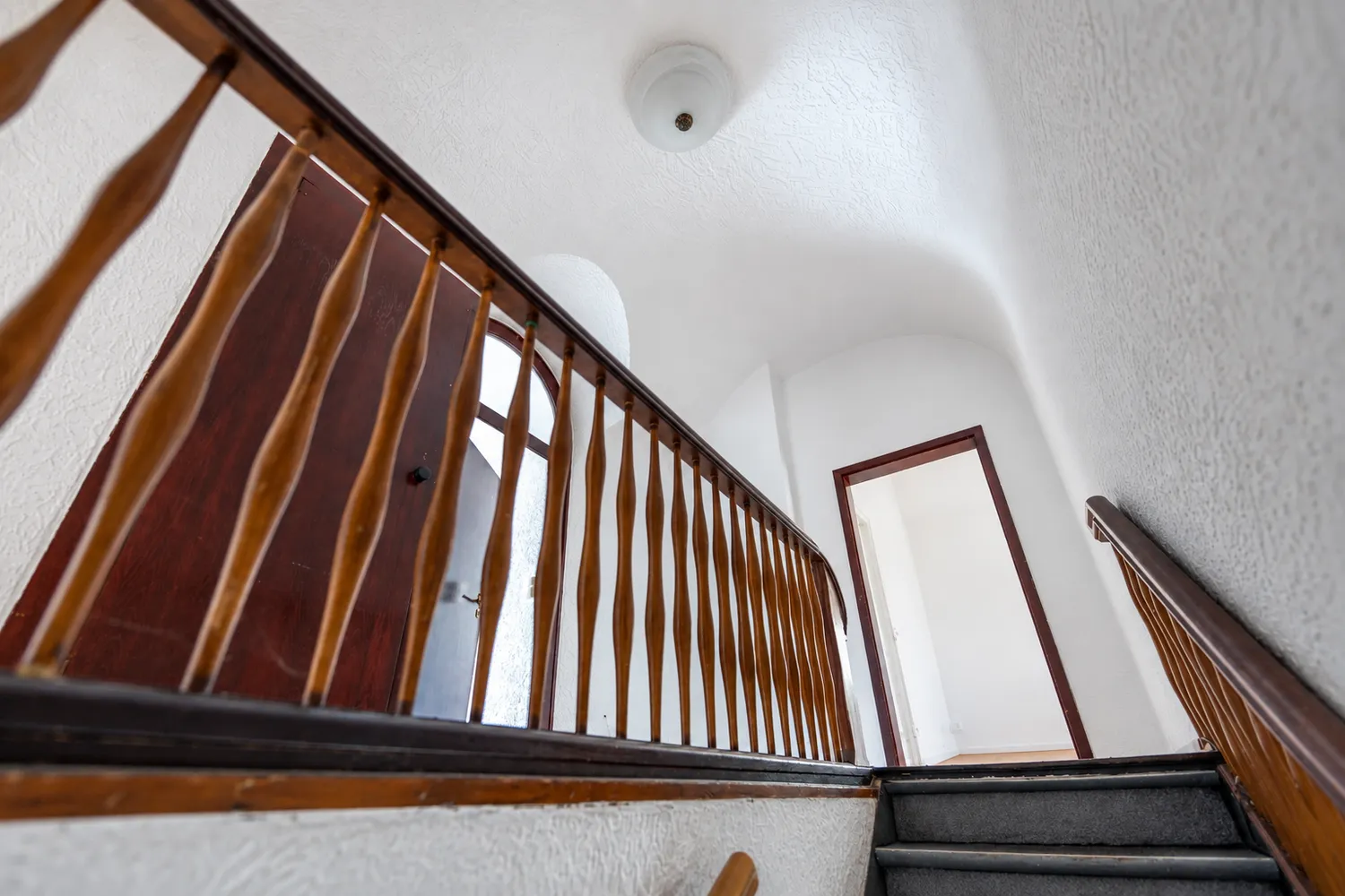 1 room apartment with 70 m² in Mülheim an der Ruhr – Photo 2