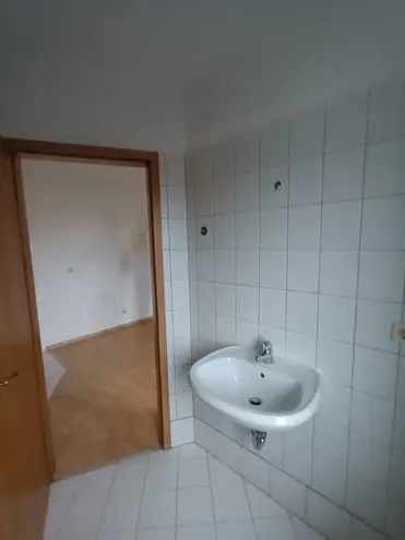 2 Zimmer Wohnung mit 33 m² in Halle (Saale) – Bild 11