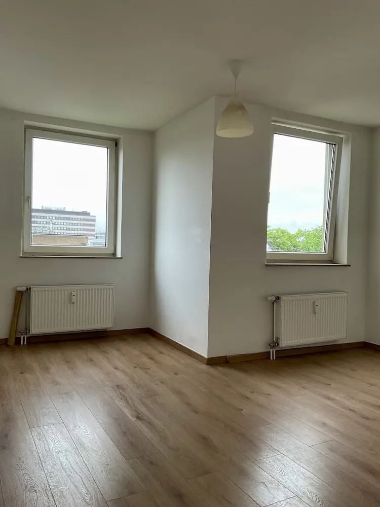 4 Zimmer Wohnung mit 96 m² in Neuss – Bild 3