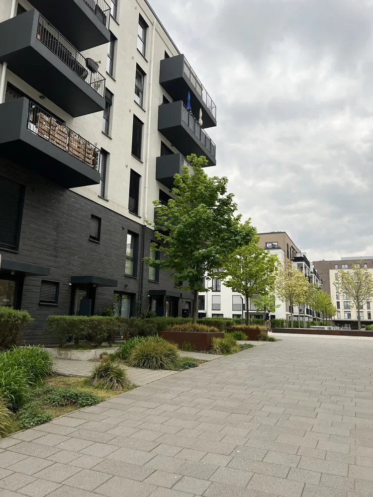 2 Zimmer Wohnung mit 85 m² in Frankfurt am Main – Bild 1