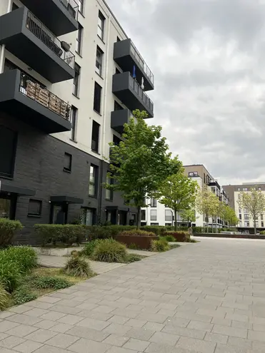 2 Zimmer Wohnung mit 85 m² in Frankfurt am Main – Bild 1
