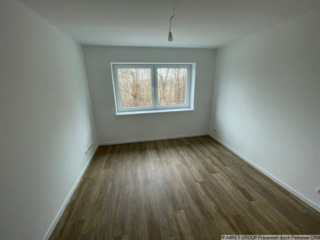 5 Zimmer Wohnung mit 115 m² in Greifswald – Bild 2