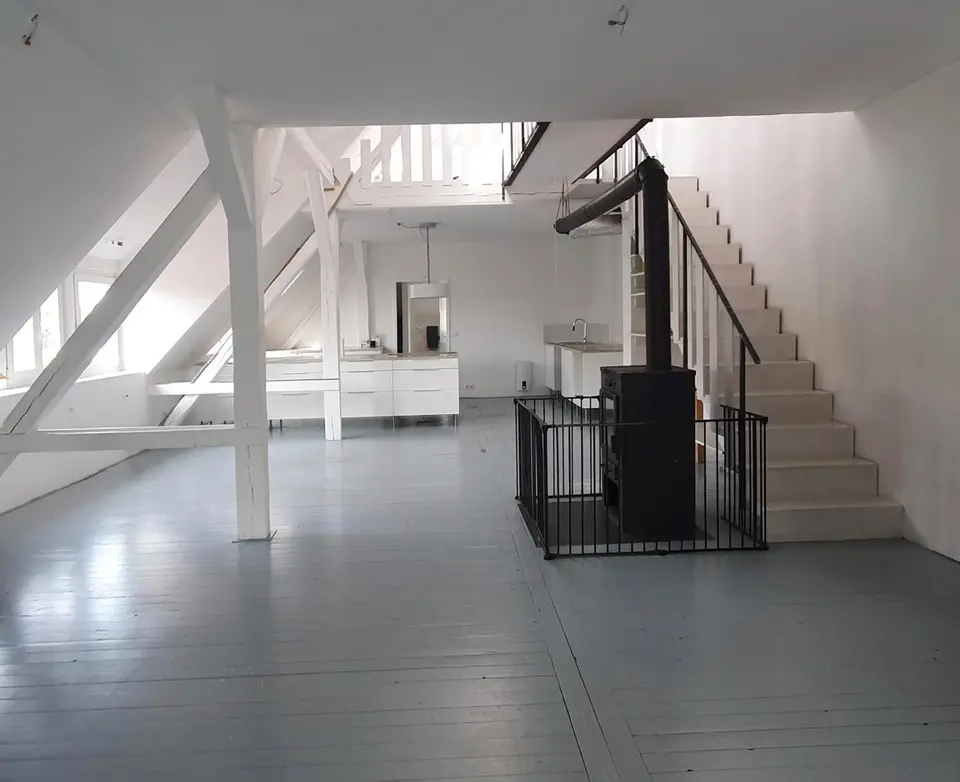 2 Zimmer Wohnung mit 127 m² in Nürnberg – Bild 2