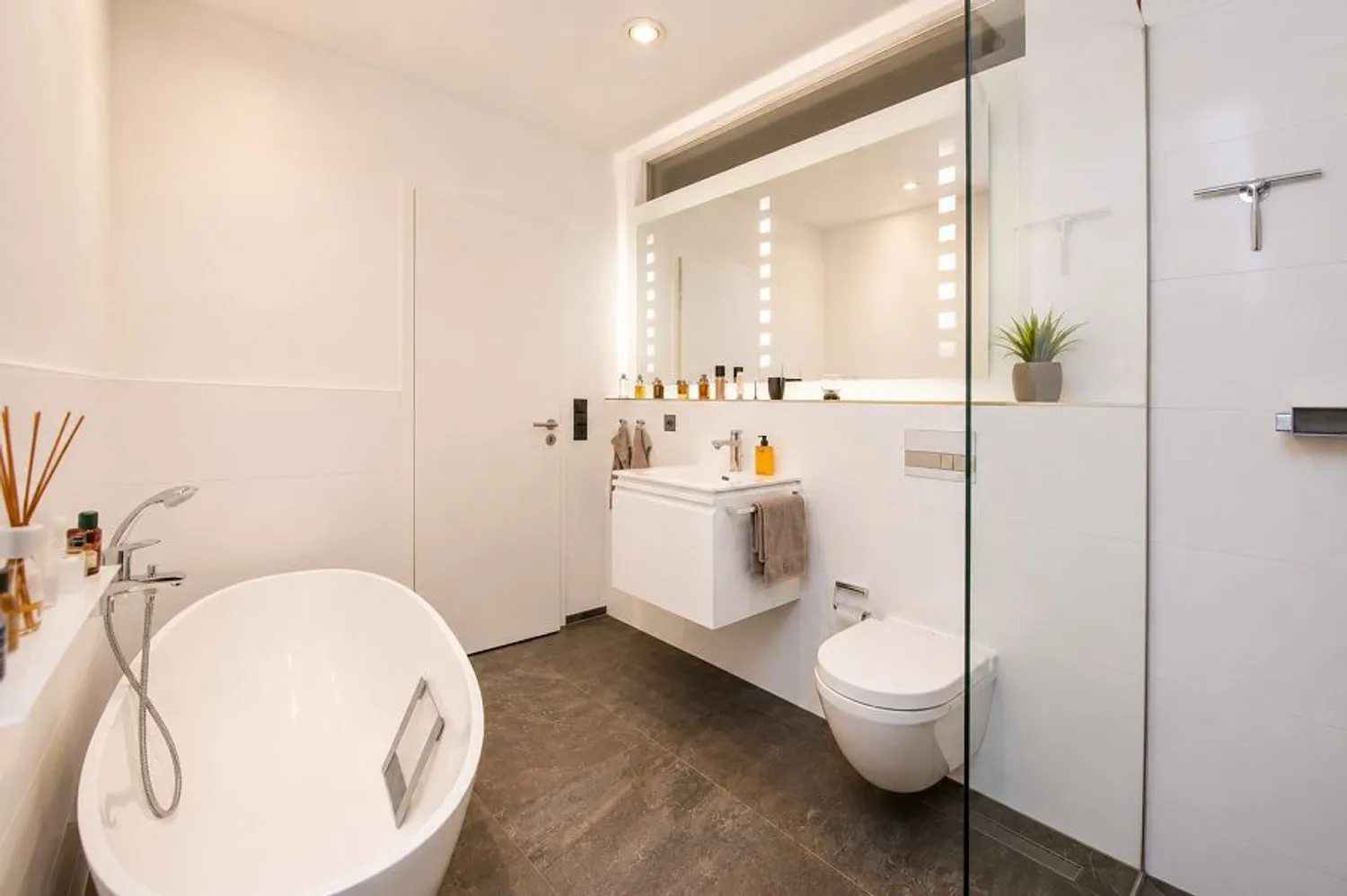 2 Zimmer Wohnung mit 66 m² in Hamburg – Bild 7