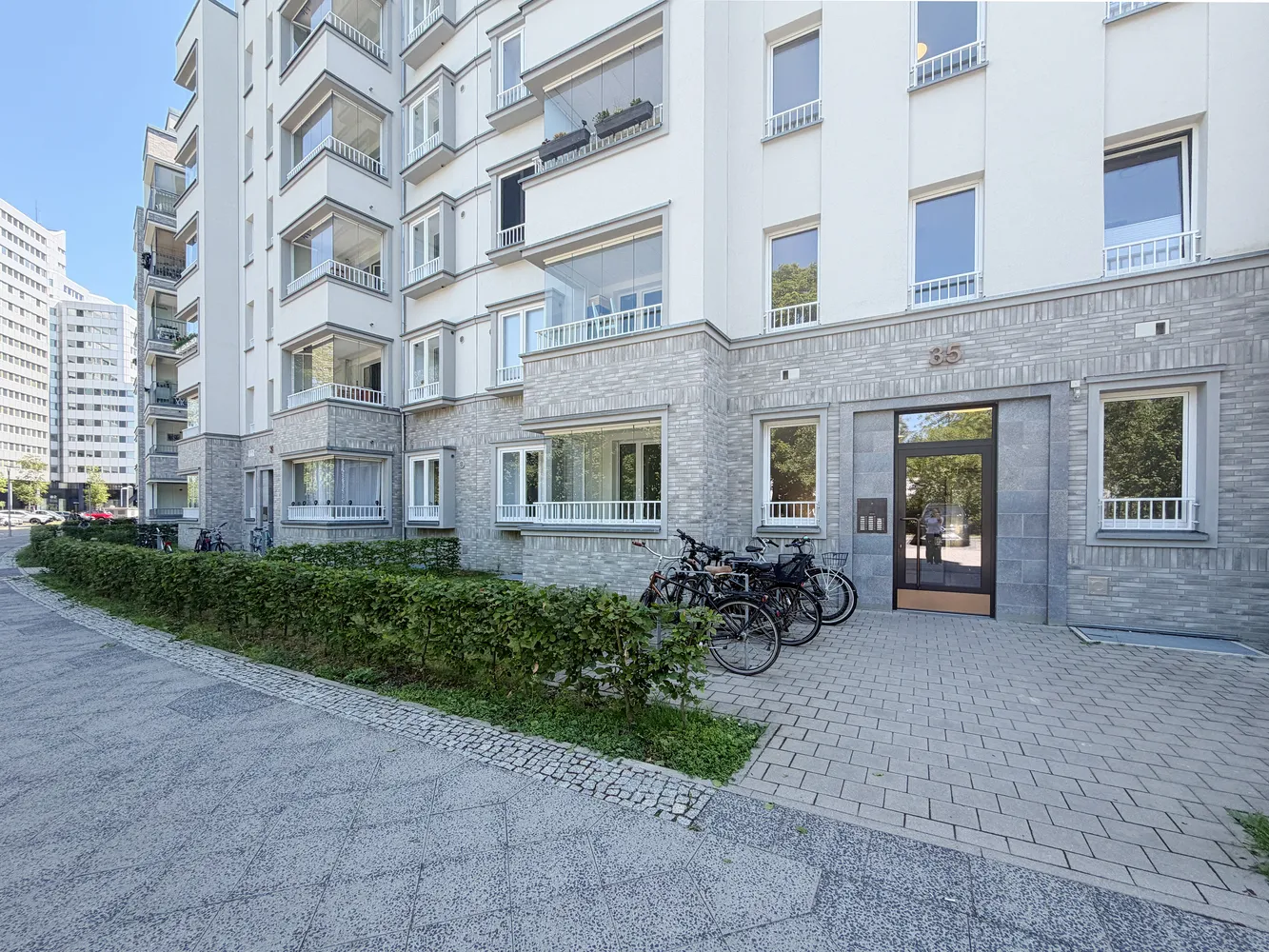 4 Zimmer Wohnung mit 111 m² in Berlin – Bild 1