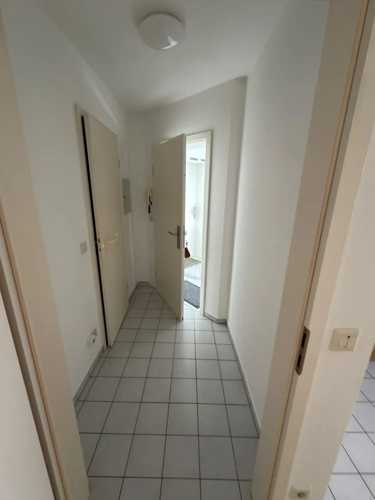 1 room apartment with 30 m² in Bonn – Photo 4