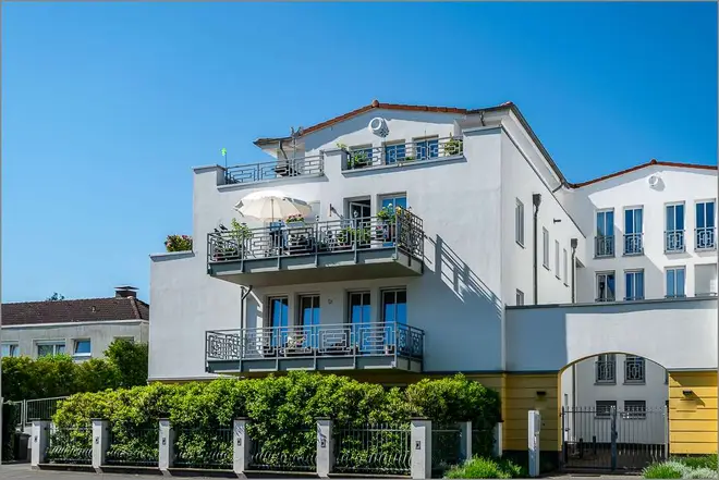 4 Zimmer Wohnung mit 124 m² in Bonn – Bild 1