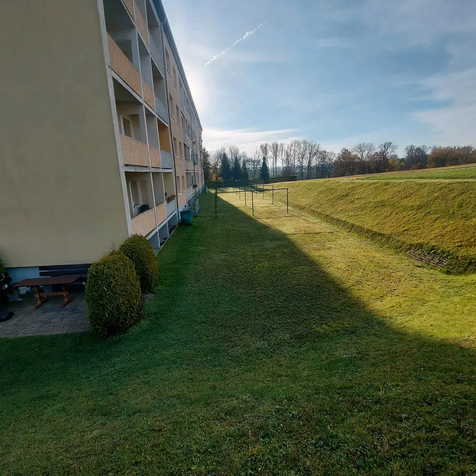 2 Zimmer Wohnung mit 57 m² in Werdau – Bild 8