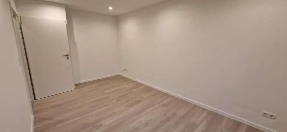 Shared room with 14 m² in Stuttgart – Photo 3