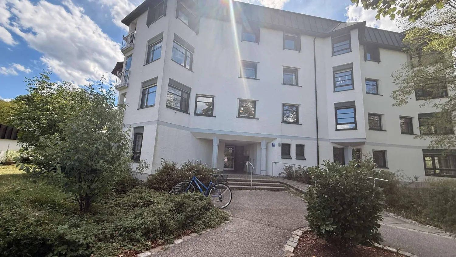 4 Zimmer Wohnung mit 108 m² in München – Bild 1