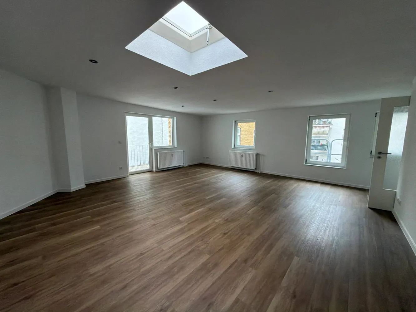 1 room apartment with 57 m² in Cologne – Photo 9