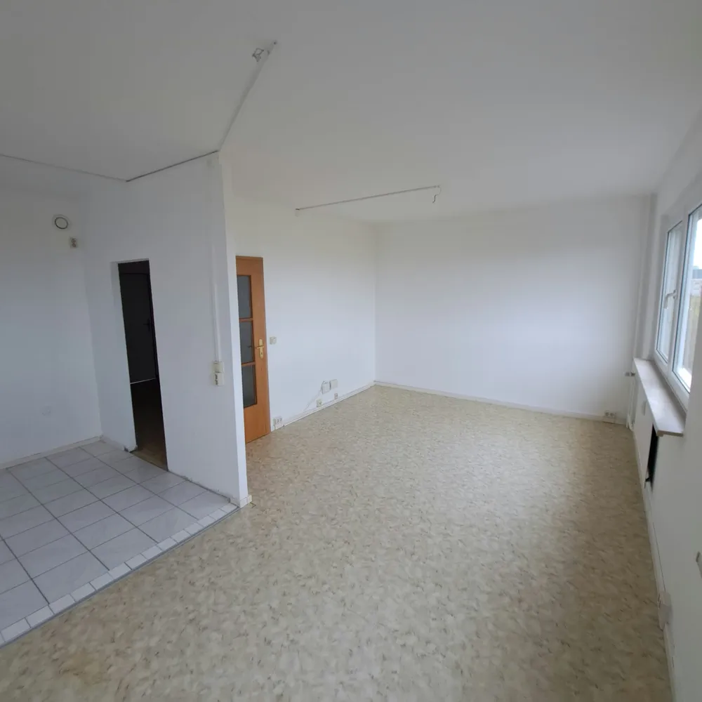4 Zimmer Wohnung mit 67 m² in Halle (Saale) – Bild 6