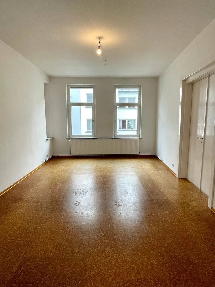 5 Zimmer Wohnung mit 150 m² in Hannover – Bild 2