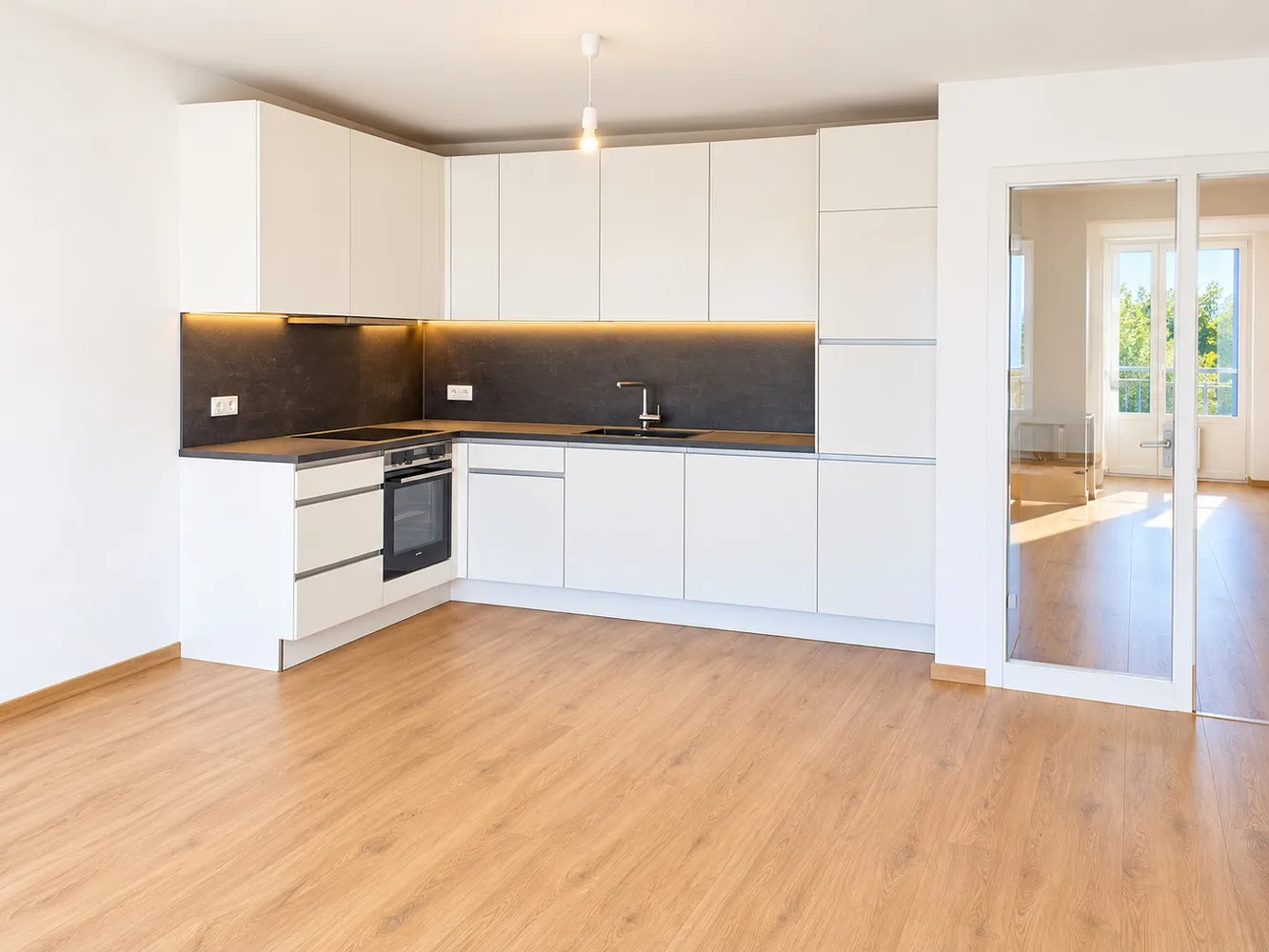 3 room apartment with 88 m² in Augsburg – Photo 2