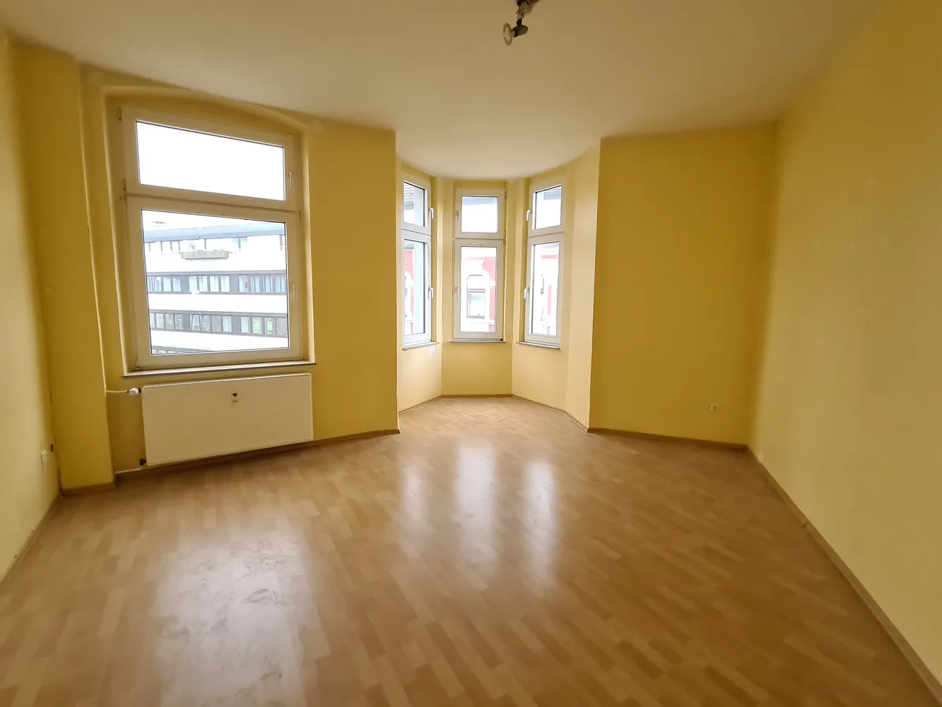 4 Zimmer Wohnung mit 89 m² in Essen – Bild 1
