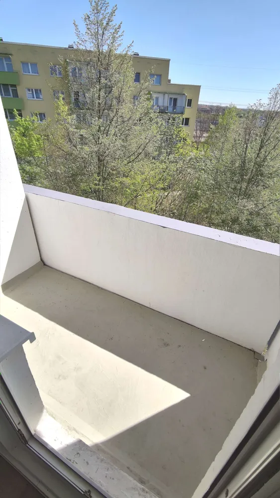 6 Zimmer Wohnung mit 111 m² in Halle (Saale) – Bild 2