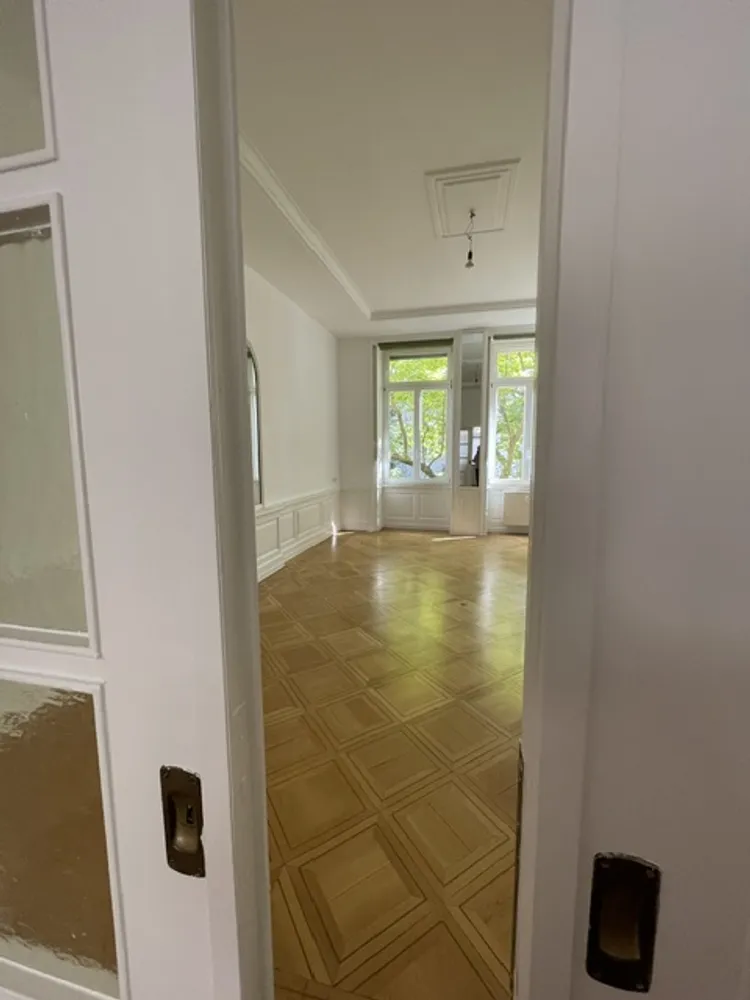 2 Zimmer Wohnung mit 115 m² in Frankfurt am Main – Bild 1