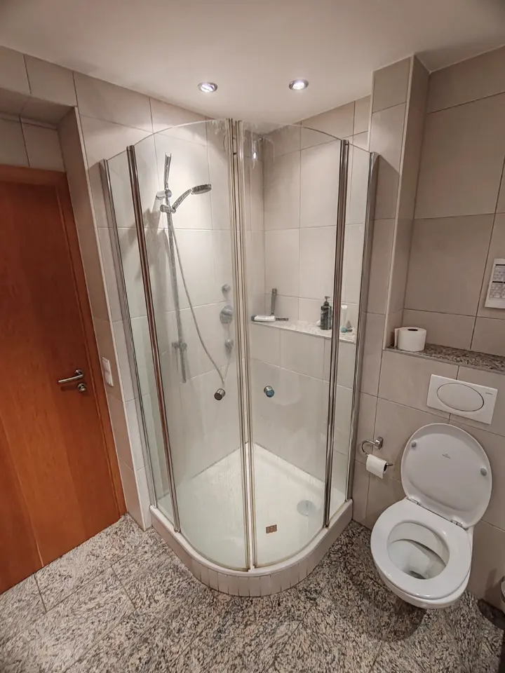 WG-Zimmer mit 25 m² in Frankfurt am Main – Bild 6