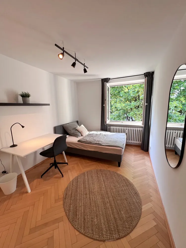 WG-Zimmer mit 13 m² in München – Bild 3