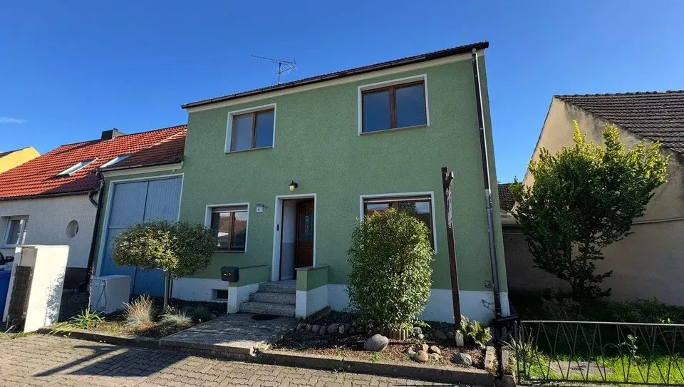 4 Zimmer Haus mit 108 m² in Rathenow – Bild 1