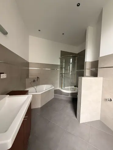 3 Zimmer Wohnung mit 119 m² in Frankfurt am Main – Bild 5