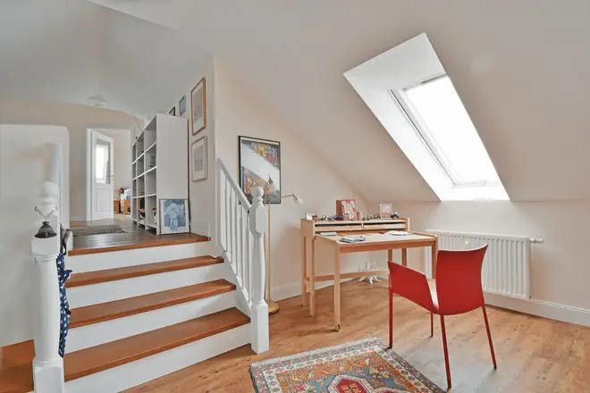3 Zimmer Wohnung mit 130 m² in Hamburg – Bild 2