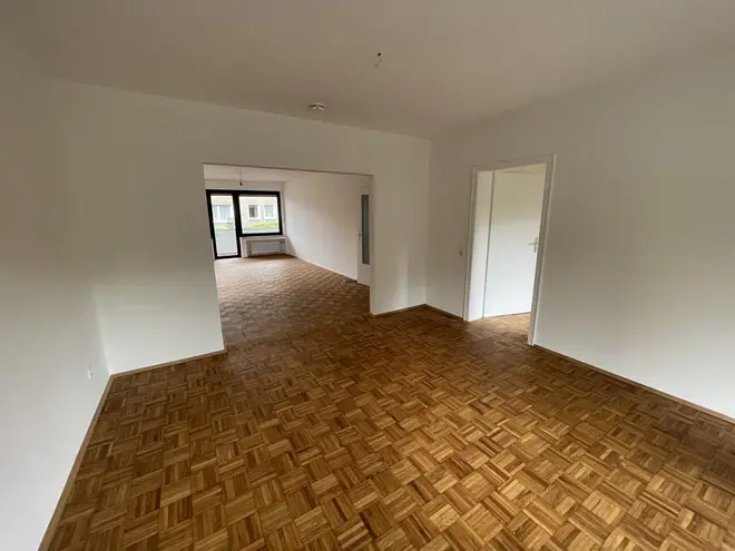 4 Zimmer Wohnung mit 100 m² in Essen – Bild 1
