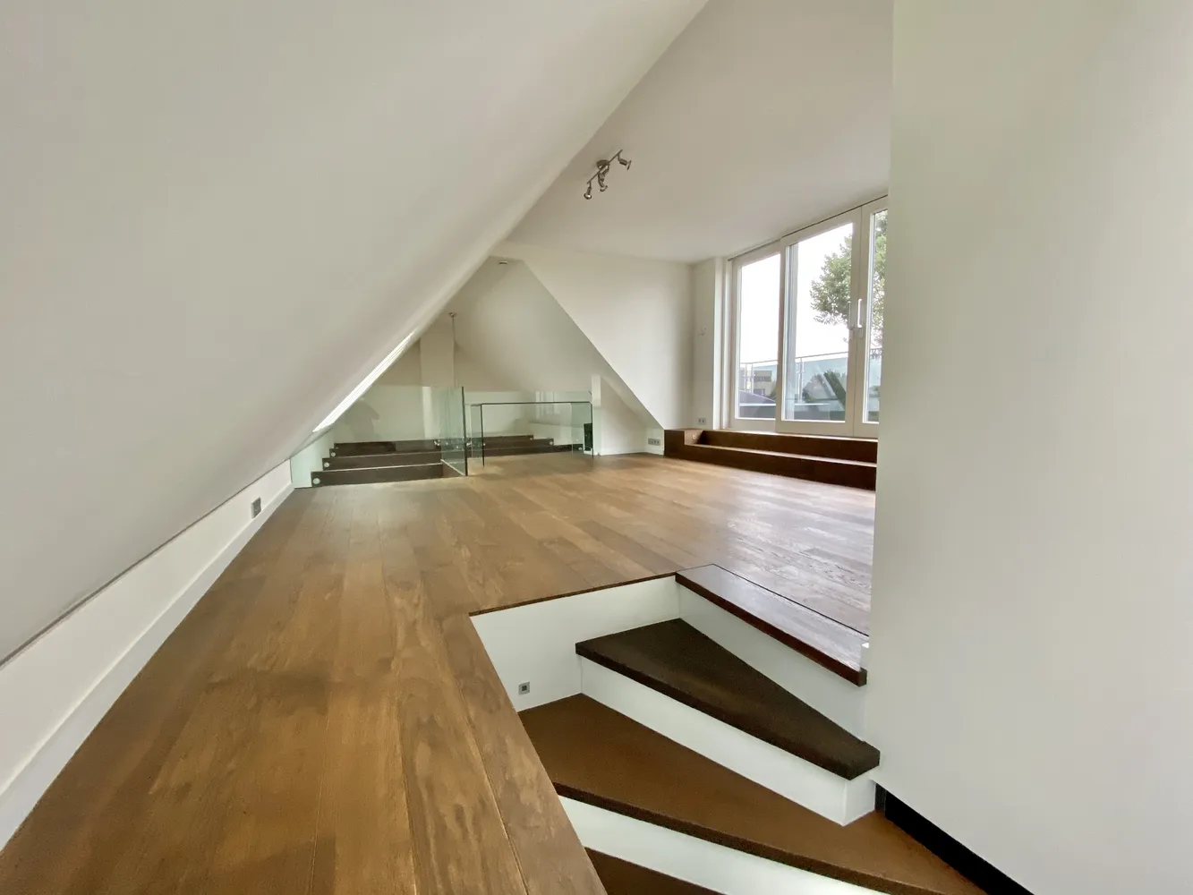 4 Zimmer Wohnung mit 139 m² in Hamburg – Bild 6