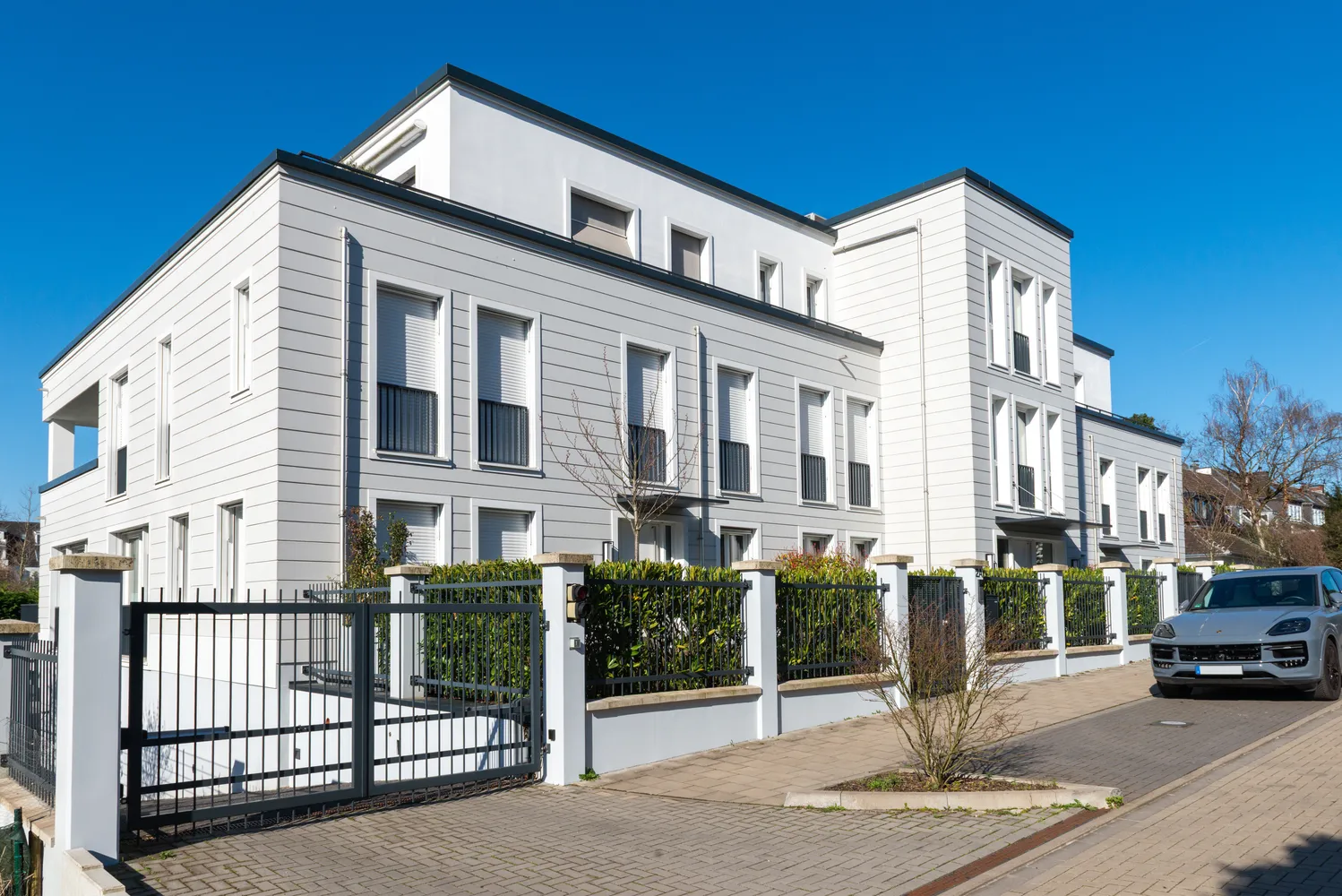 3 Zimmer Wohnung mit 226 m² in Düsseldorf – Bild 1